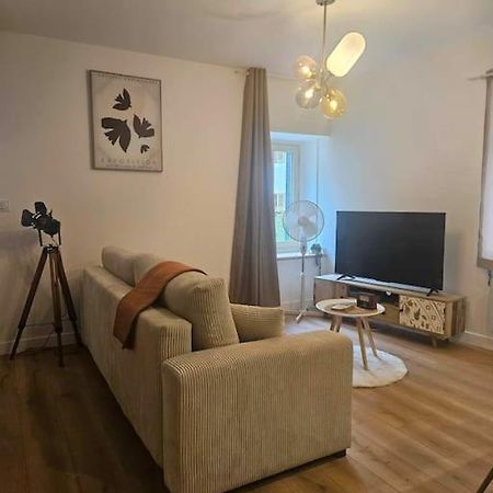 "La Tour", Logement Cosy, Au Calme Vertrieu Buitenkant foto